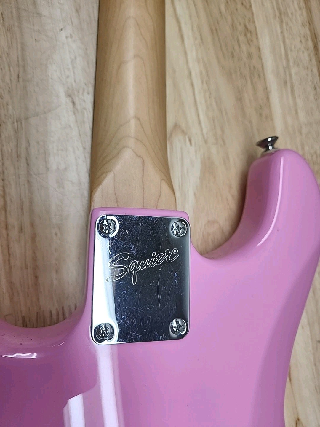 Vintage Fender Squire Mini Hello Kitty Pink Electric Guitar with Strap & Case