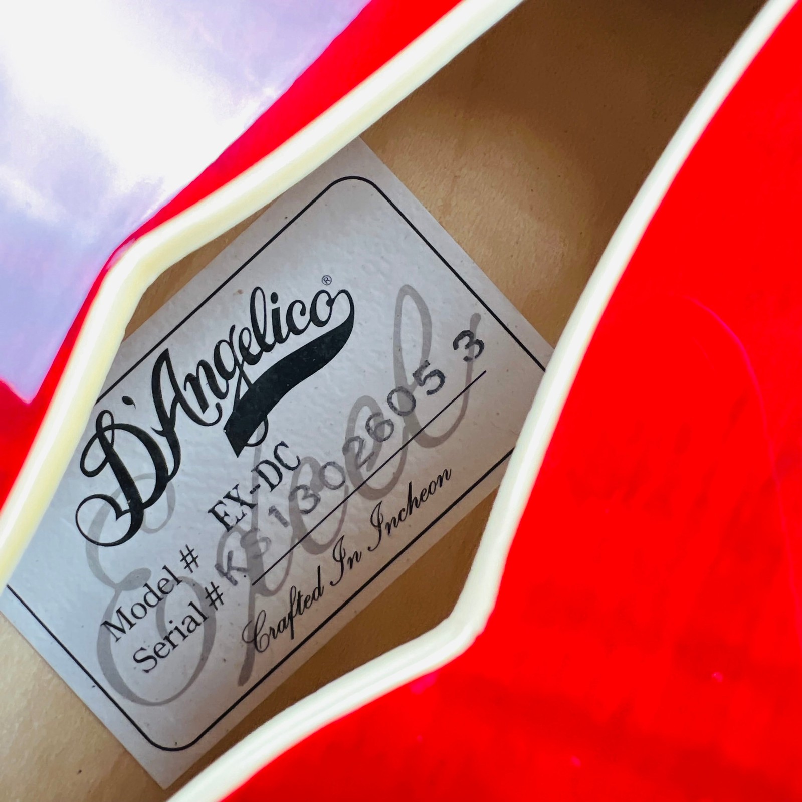 D’Angelico EX-DC Excel 2013 – Transparent Red