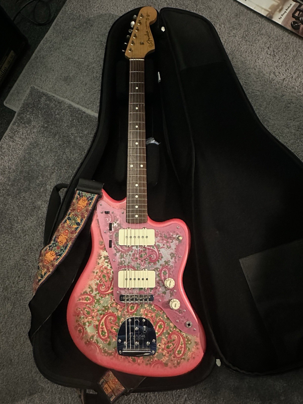 2018 Made in Japan Fender Jazzmaster Pink Pasley Guitar with heavy gigbag