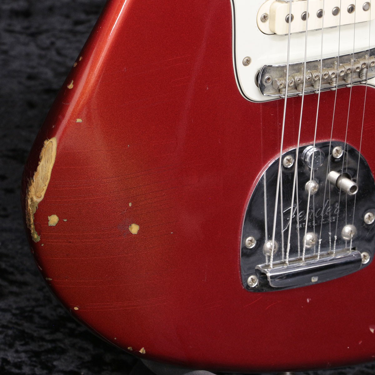 Used Fender USA American Vintage 62 Jaguar Candy Apple Electric Guitar Red
