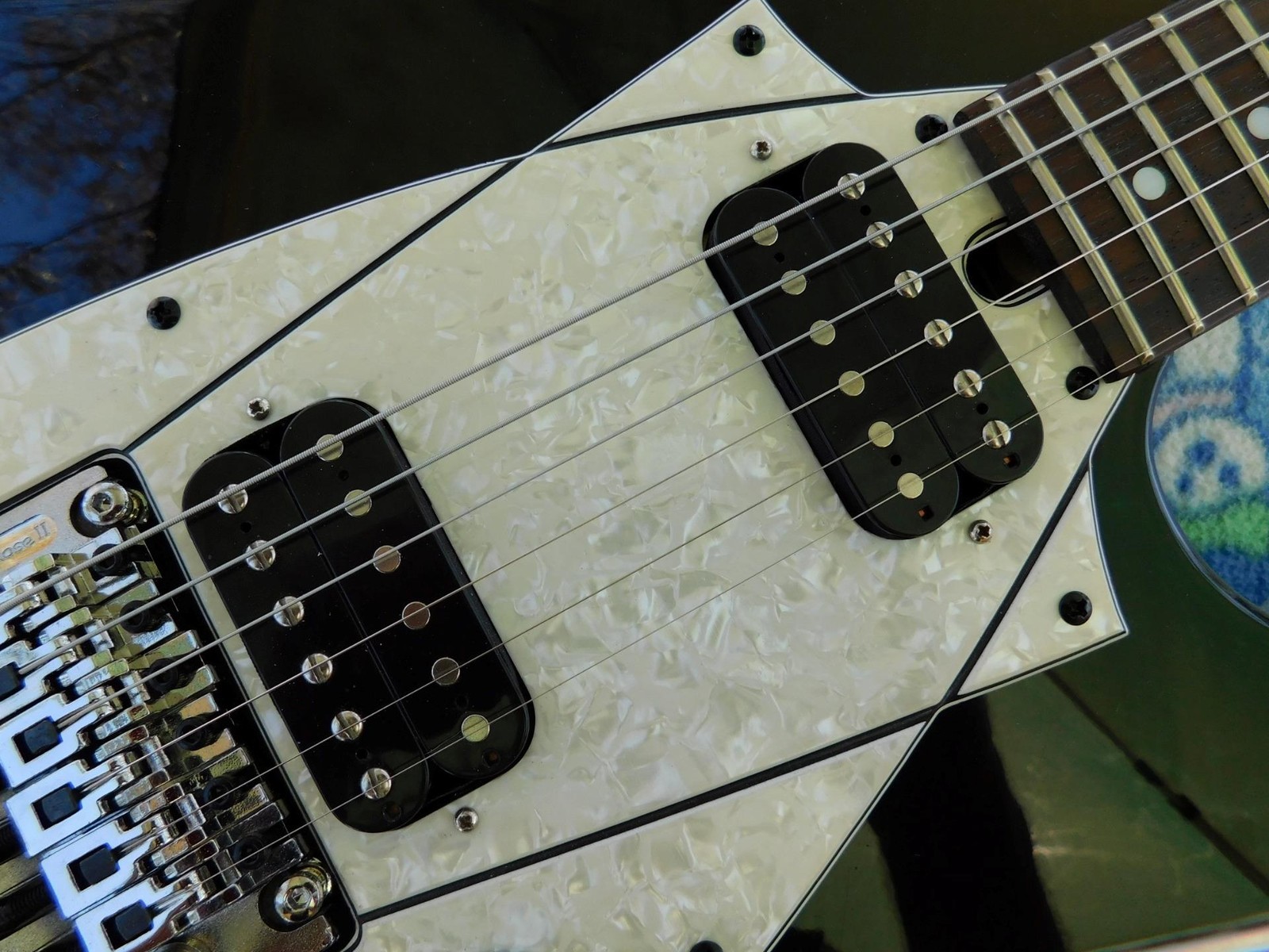 Floyd Rose Discovery, Hot Pickups, Floyd Rose II, Has Chip, Still Cool