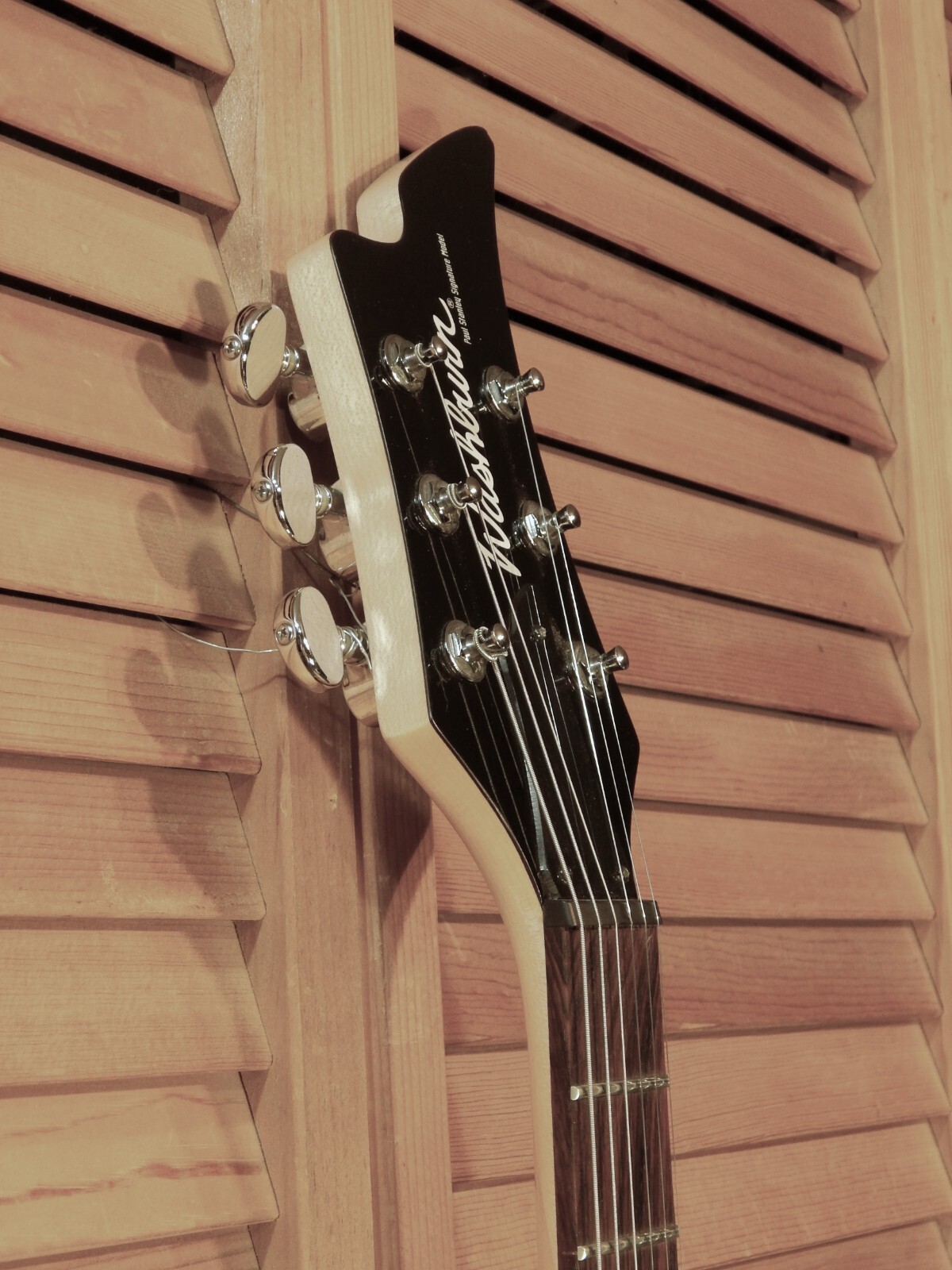 Washburn PS100 Paul Stanley Signature Model Korean ’98 HH Glossy Black wSoftcase