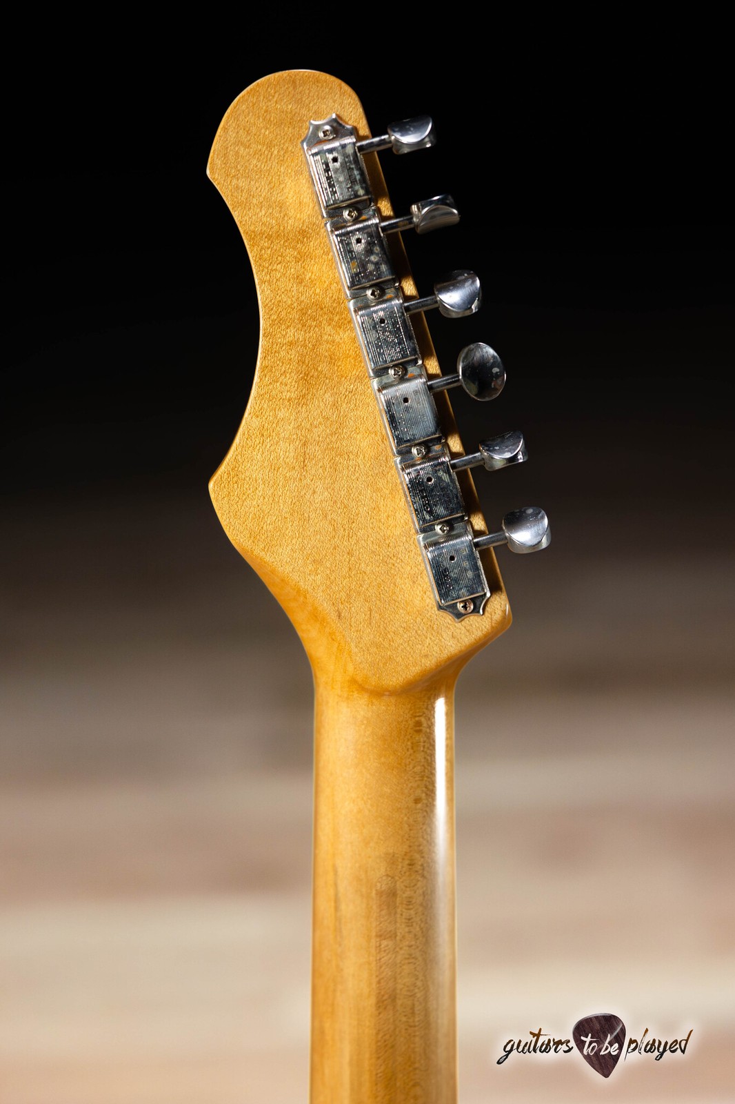 Shabat Lion Standard 1pc Swamp Ash & Maple w/ Lollar Vintage T’s – Butterscotch