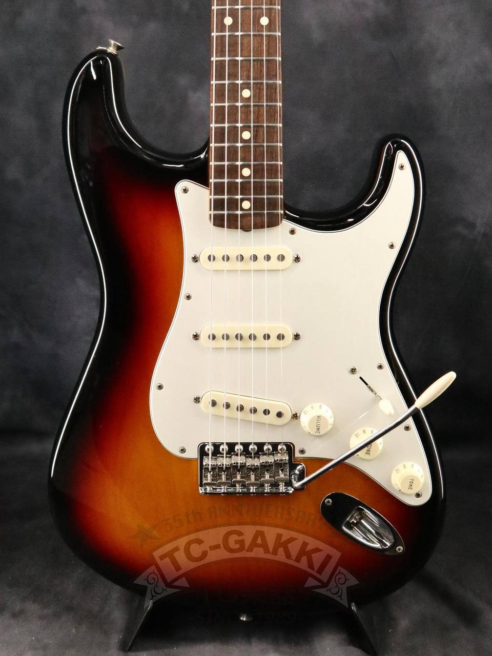 Fender Classic Series 60s Stratocaster 2005 Used Electric Guitar