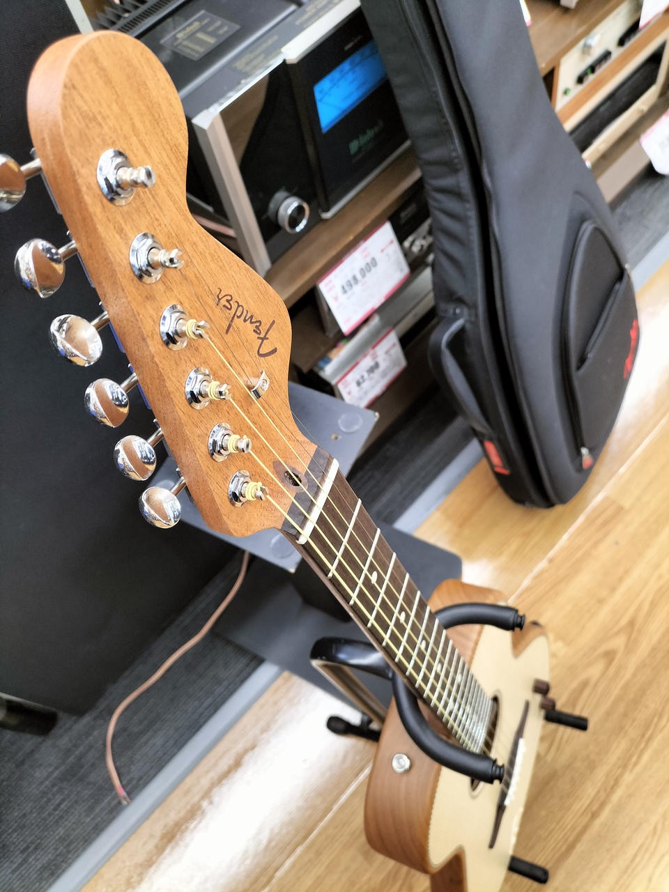 FENDER MEXICO HIGHWAY SERIES PARLOR NATULAL electric acoustic guitar