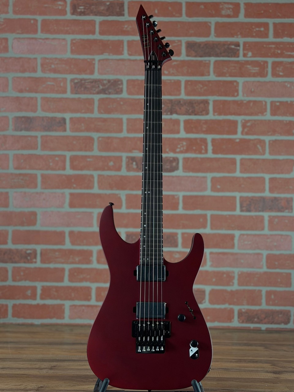 ESP LTD M-1000 Electric Guitar – Candy Apple Red Satin