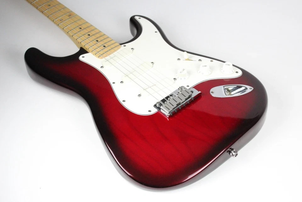 1993 Fender Stratocaster Plus Deluxe Crimson Burst Strat USA 1990s TBX Tone