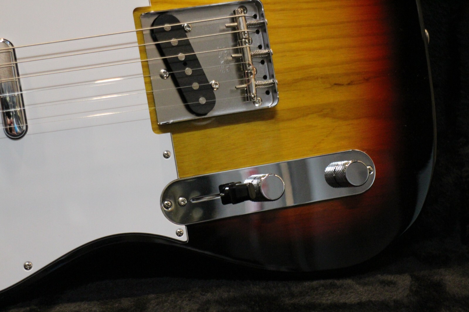NEW Fender Japan Telecaster Tradnl 70s MN LH3TSB Left-Handed Burst GT290 230518