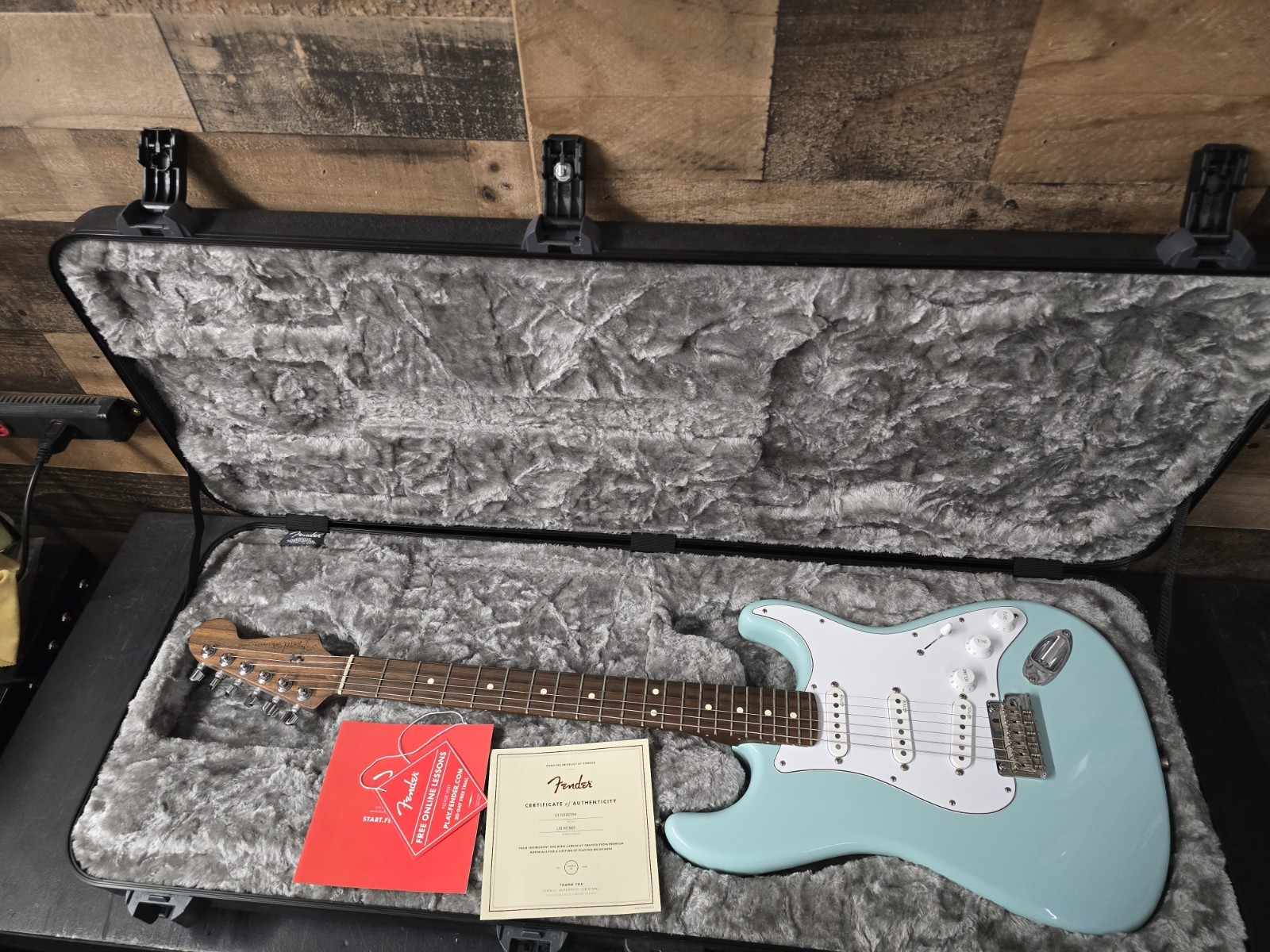 2019 Fender Limited Edition American Standard Stratocaster Solid Rosewood Neck.
