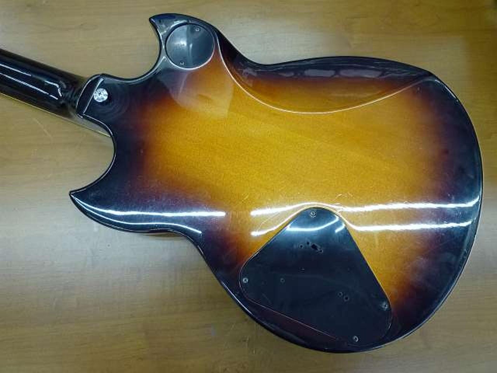 YAMAHA SG600 Used 1979-1981 Agathis body Mahogany neck Rosewood fingerboard