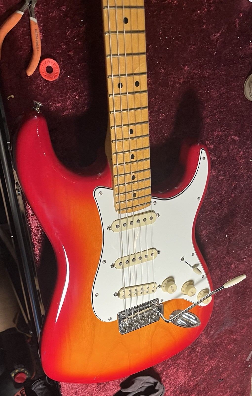 Fender Player II Stratocaster Chambered, Cherry Sunburst LN
