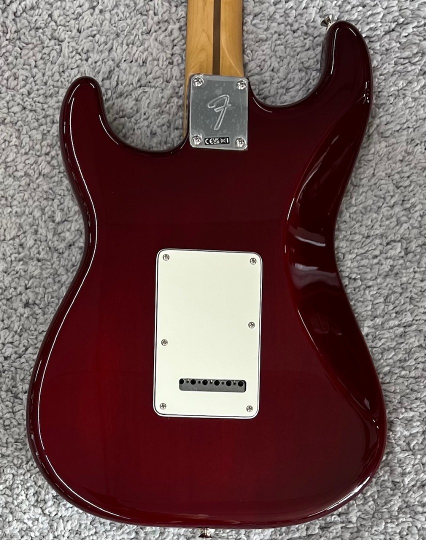 Fender Player II Stratocaster, Rosewood Fingerboard, Transparent Cherry Burst
