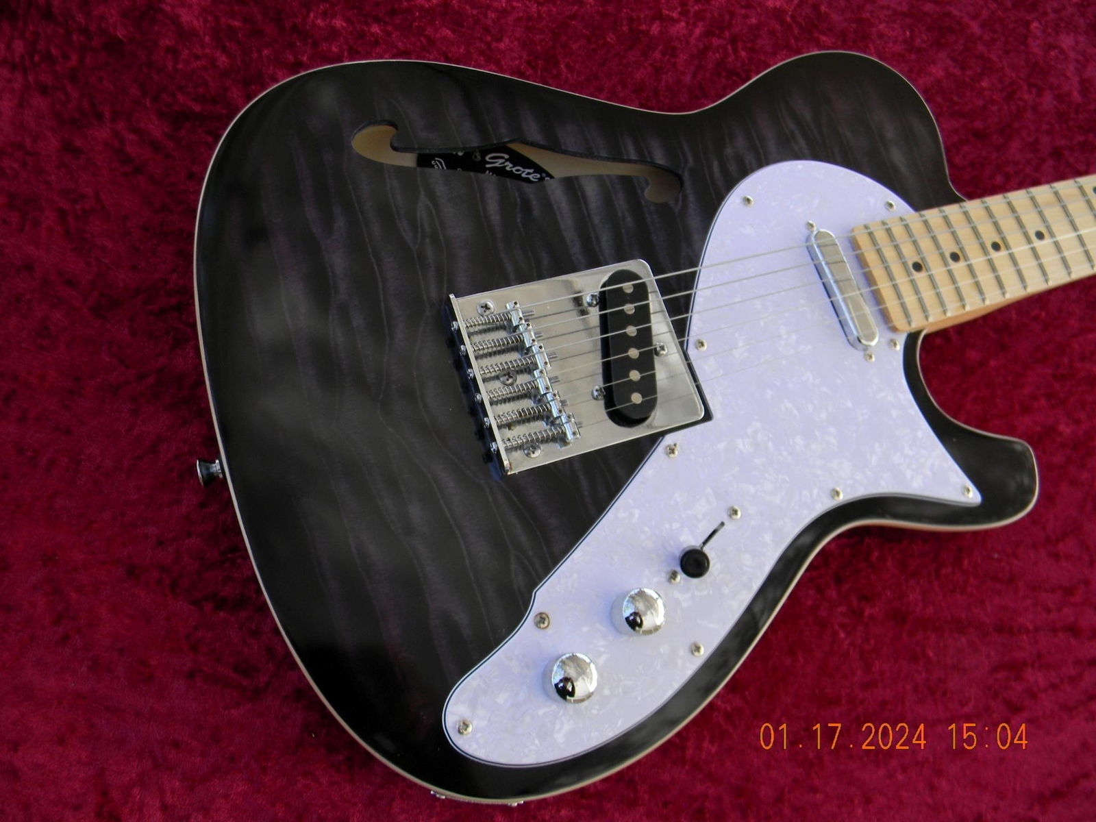 Grote GT-150 Super Series Semi Hollow F Hole Flame Top Electric Guitar, Nice