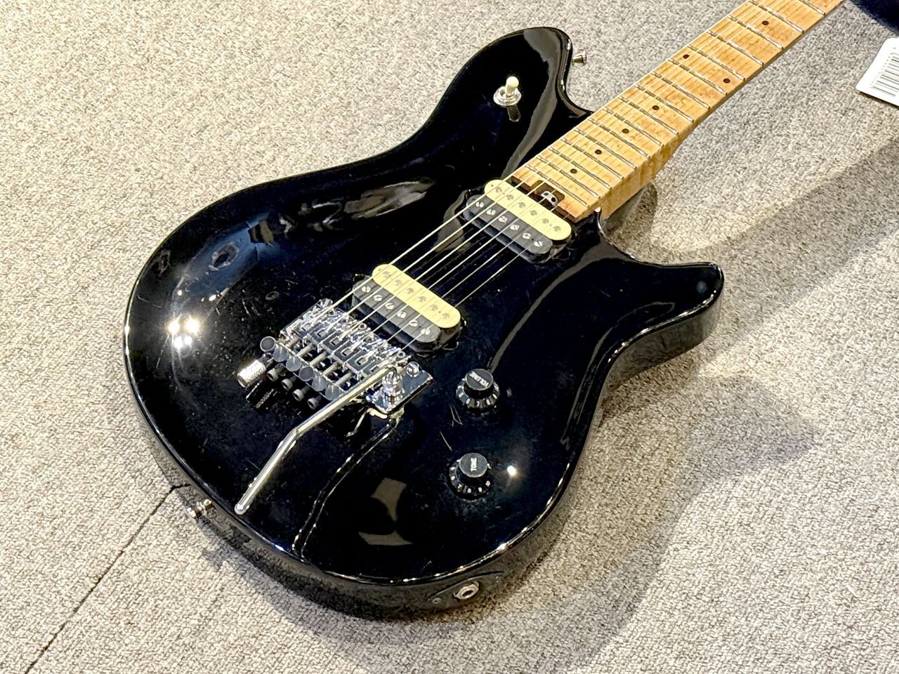 PEAVEY USA EVH Wolfgang Standard Black Refinish (no260620)