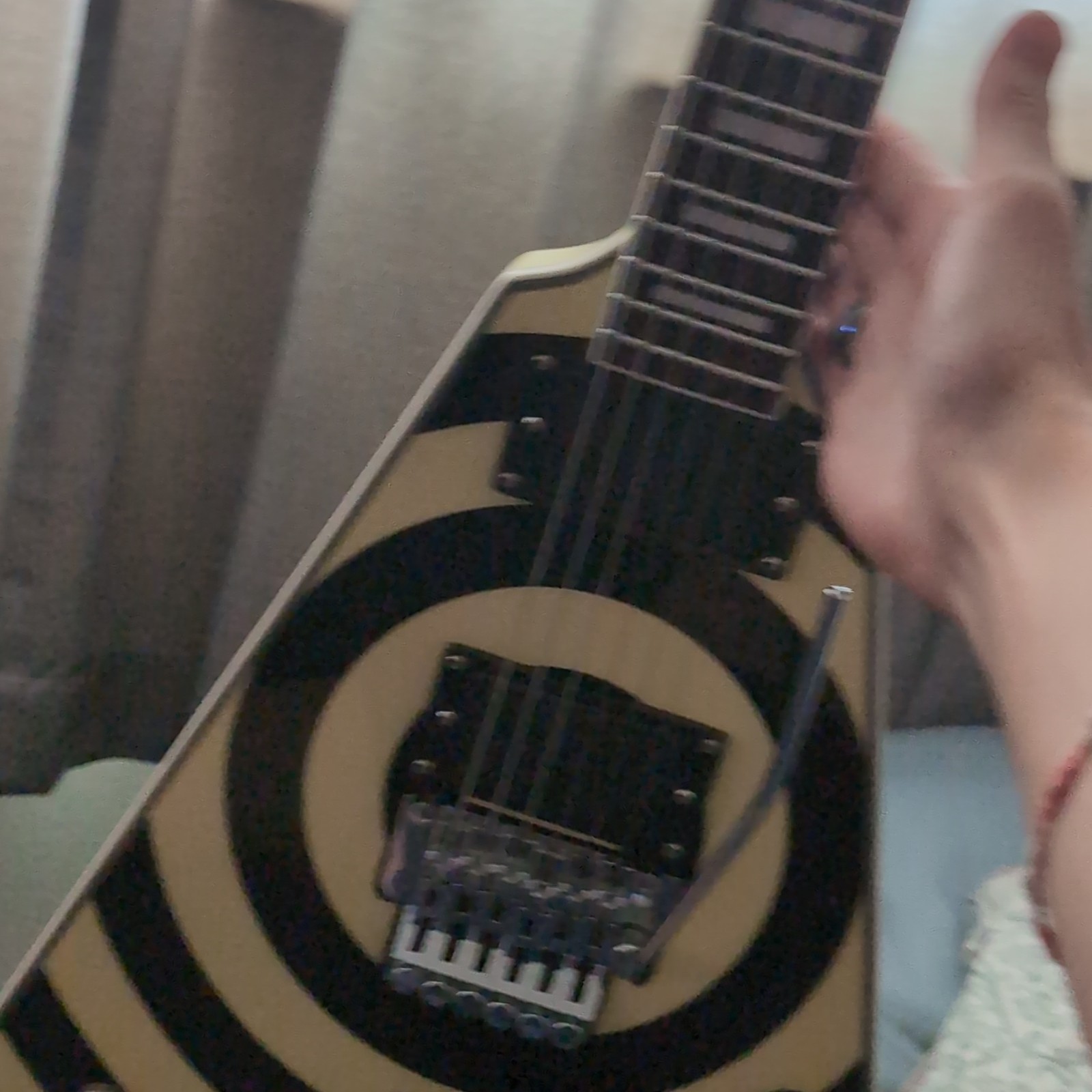 Electric Guitar Flying V Yellow, Floyd Rose Solid Wood Body 6-String