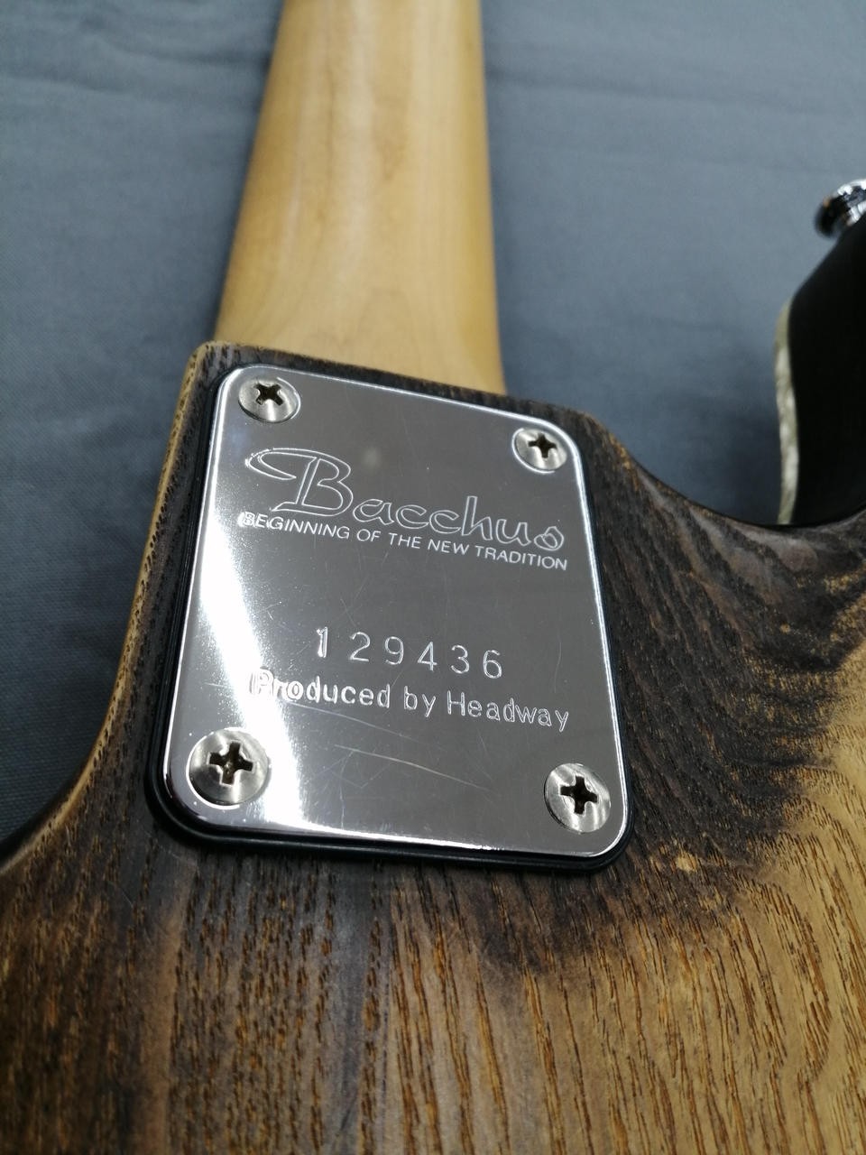 [BACCHUS] STANDARD 4 Used Ash body Maple neck Rosewood fingerboard Soft case