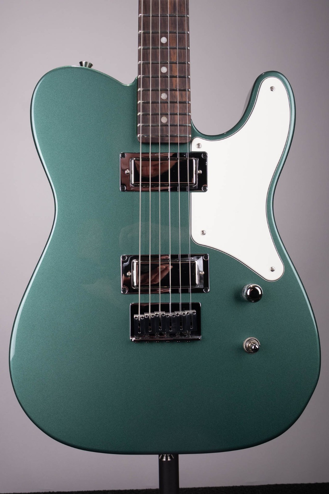 Fender Limited Edition American Cabronita Special – Sherwood Green Metallic