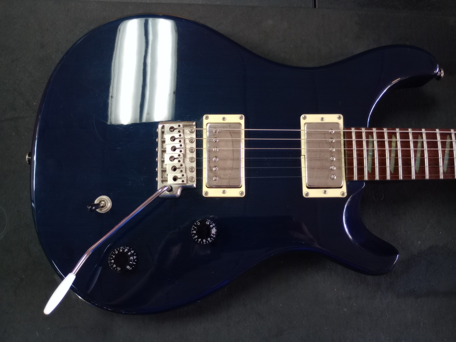PRS Santana SE 1ST Year prod. 2000 Translucent Royal Blue w/Gig bag *FREE SHIPPI