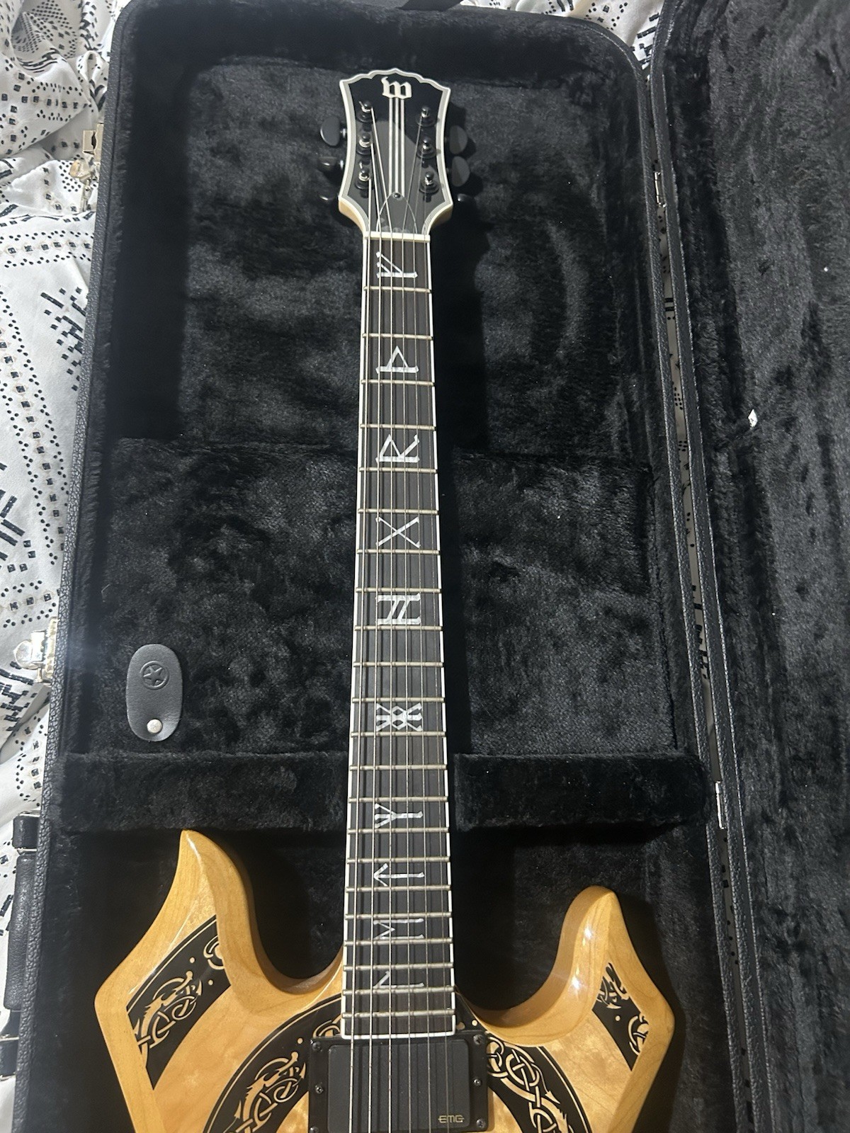 Zak Wylde Audio Nomad Norse Dragon Electric Guitar Hard Case EMG Natural