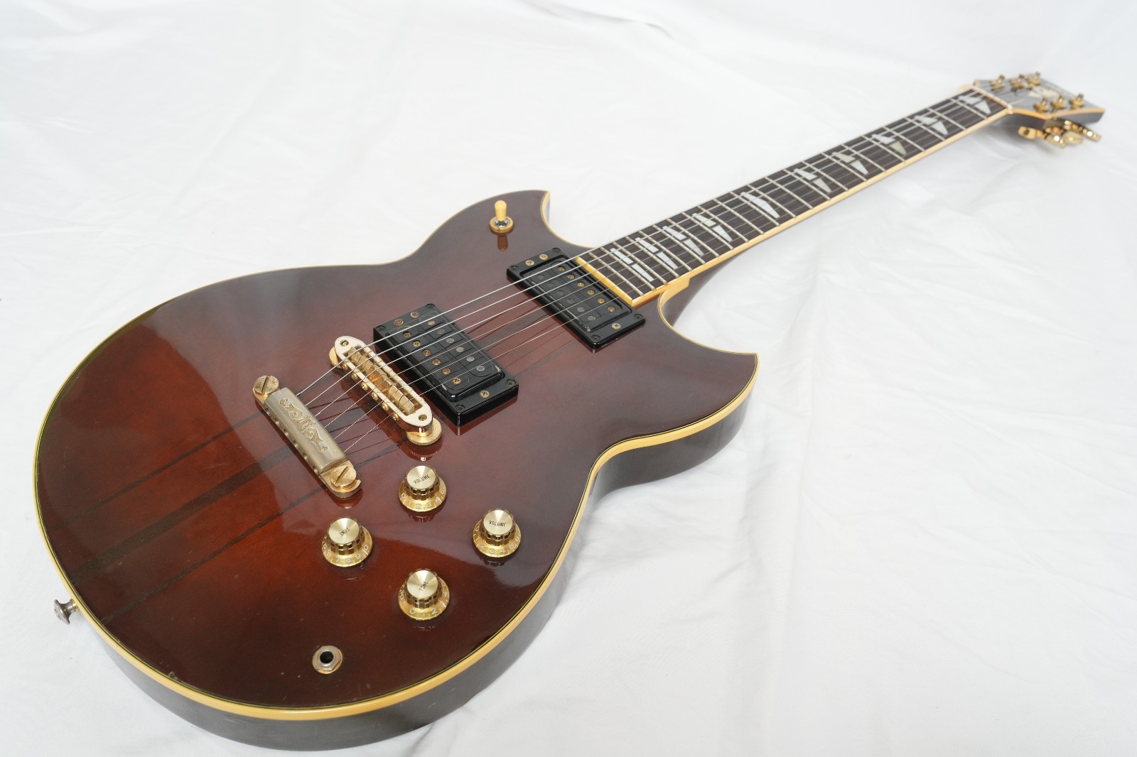 YAMAHA SG1500 Brown, 1980s mid-range model, made in Japan, vintage.