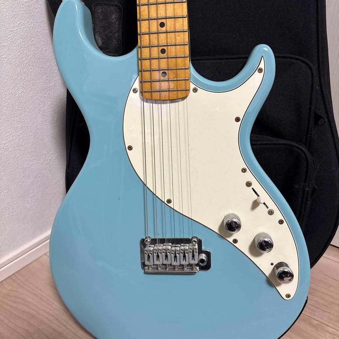 Line6 Variax 600 Electric Guitar Blue Color