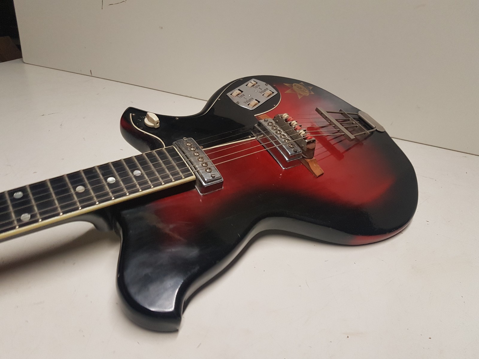 1962 HOYER ELECTRIC GUITAR – FIRST MODEL EVER MADE