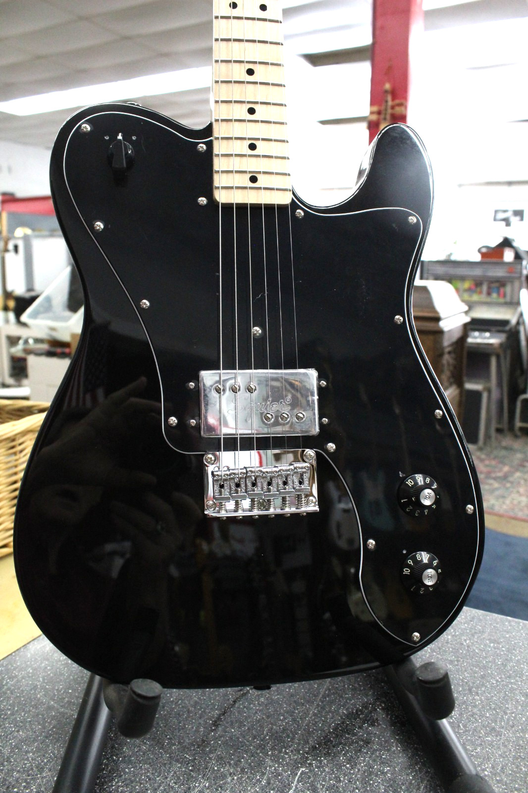 Refurbished Squier Paranormal Esquire Deluxe Electric Guitar Metallic Black L@@K