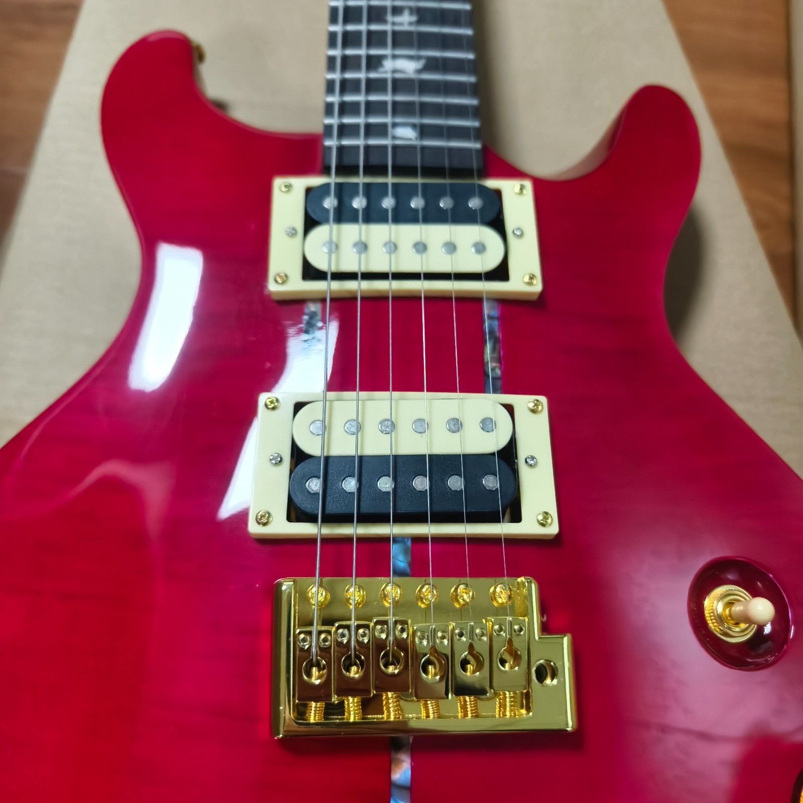 Custom 24 Transparent Red Flame Maple Top Mahogany Electric Guitar