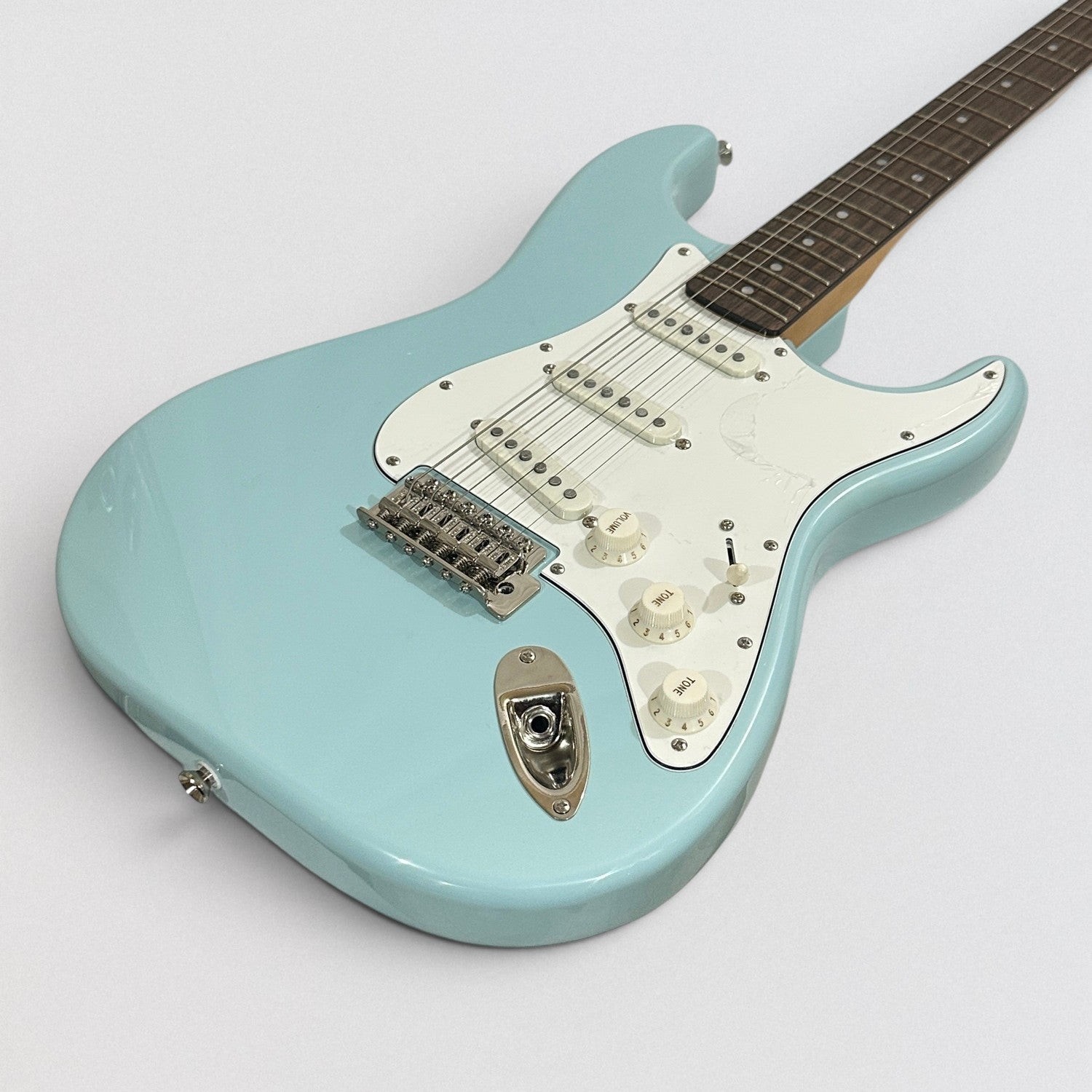 Fender Squier FSR Classic Vibe ’70s Stratocaster Electric Guitar – Sonic Blue