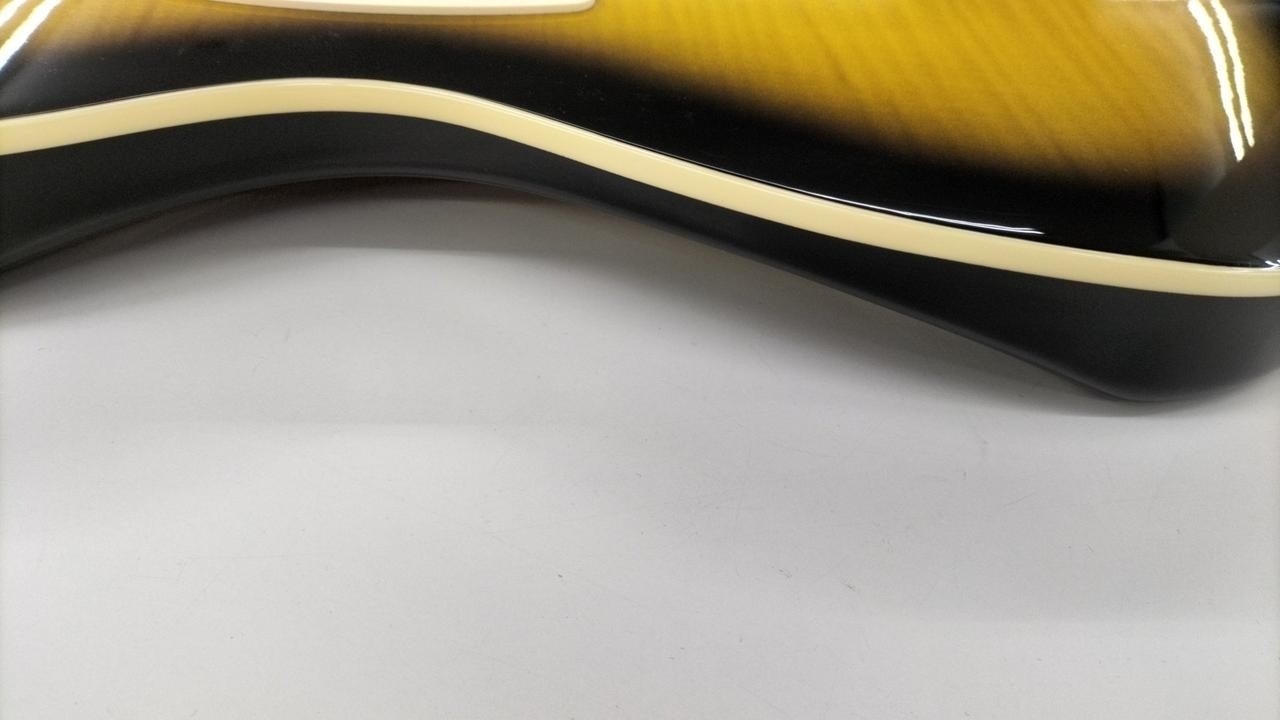 Fender Richie Kotzen Telecaster 2 Tone Sunburst Gold Hardware Made in Japan 2022