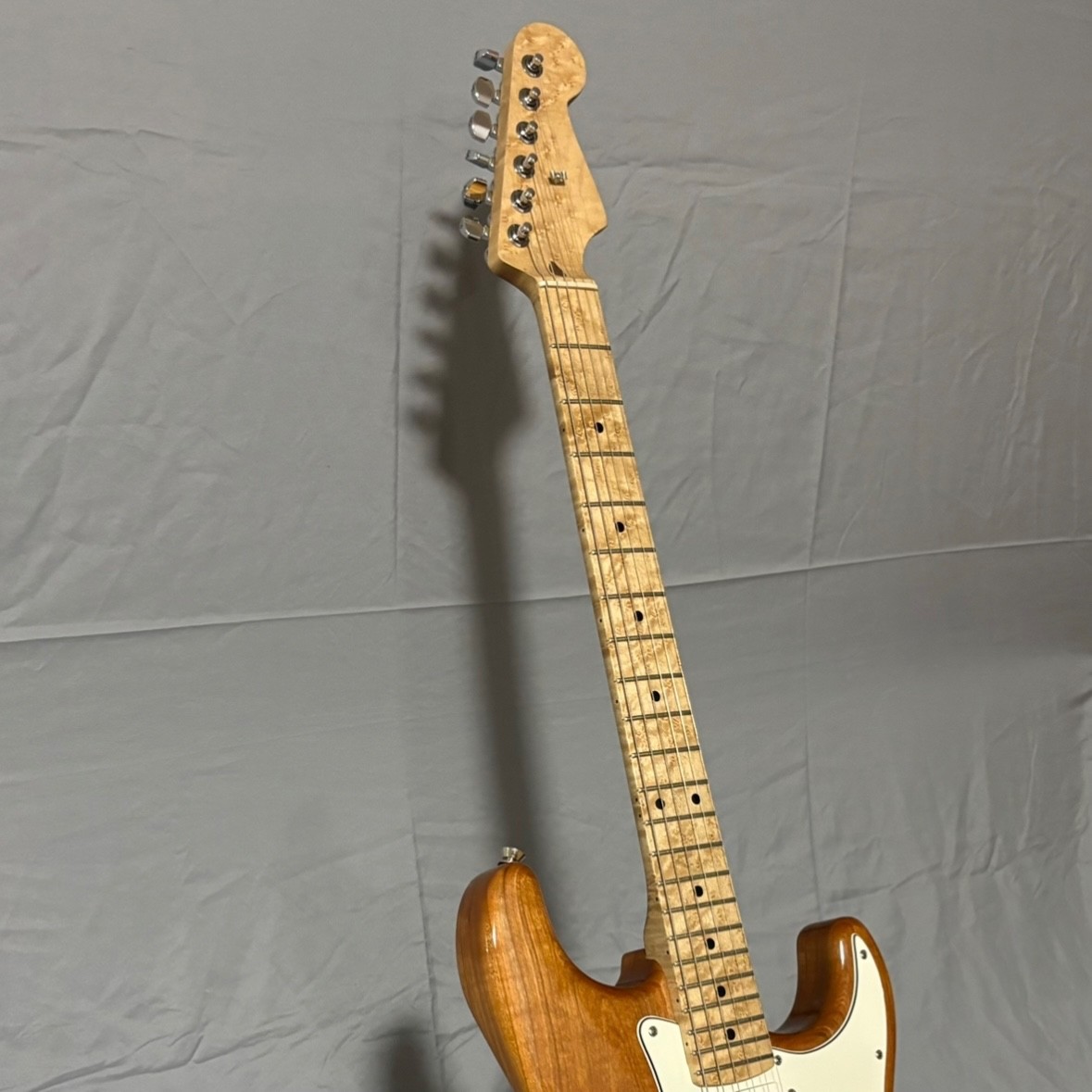 Vellvett Stratocaster + Fender Eric Clapton mod