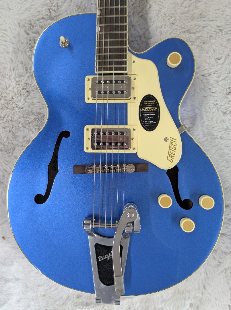 G2420T Streamliner Hollow Body with Bigsby, Broad’Tron BT-3S, Fairlane Blue