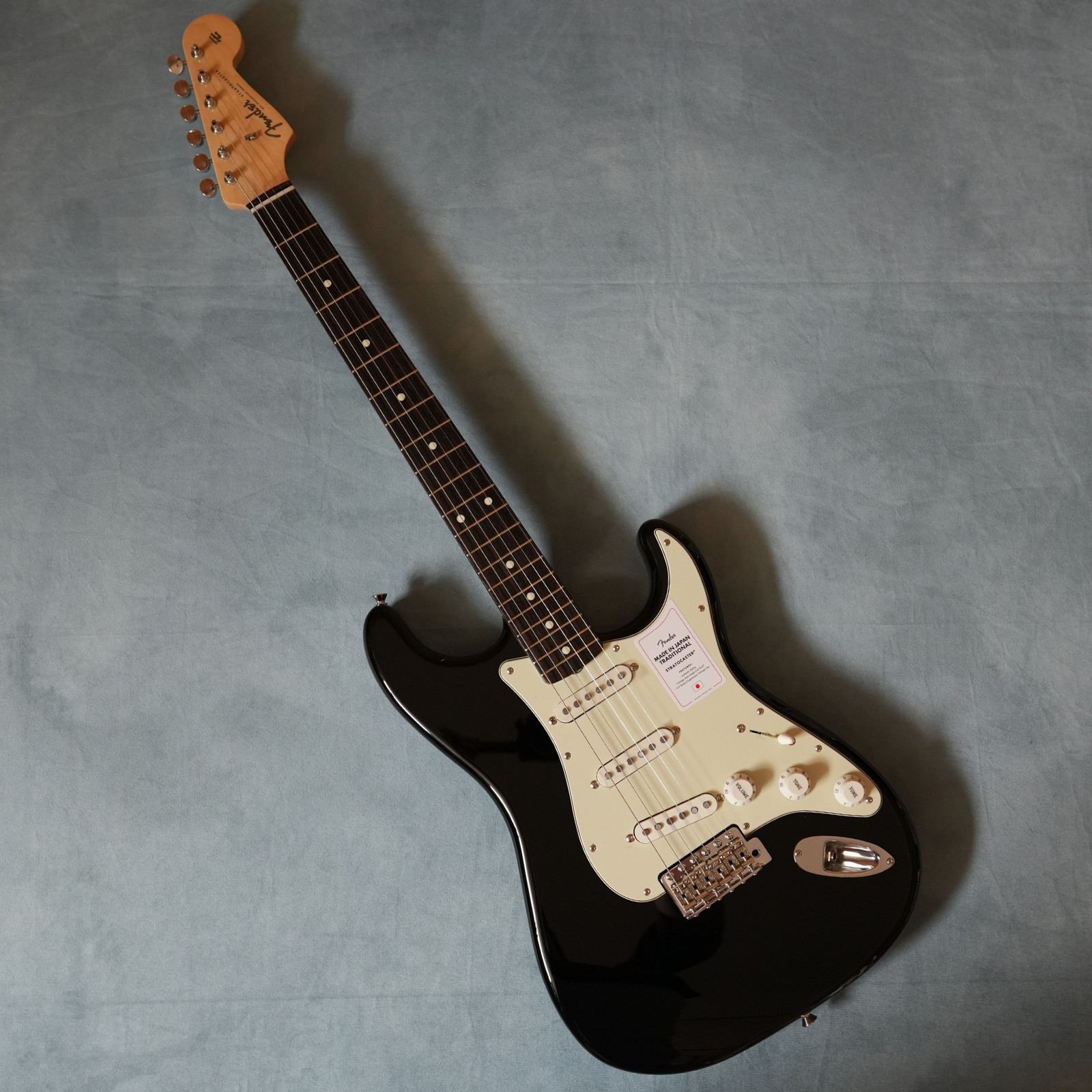 Fender Made in Japan Traditional 60s Stratocaster Rosewood Fingerboard Black