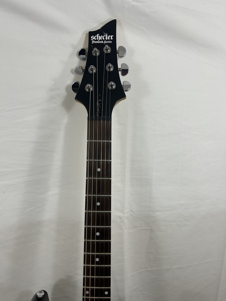 Schecter Diamond Series Omen-6 Electric Guitar W gig bag