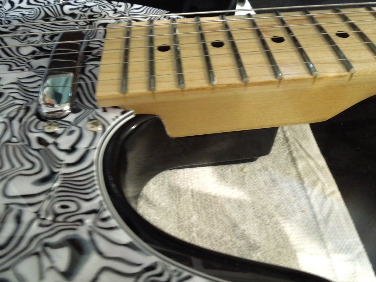 New Telecaster Style Guitar NEW/ With gig bag