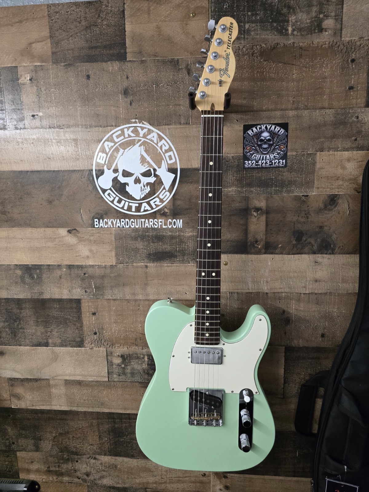 2019 Fender American Performer Telecaster HUM Satin Surf Green.