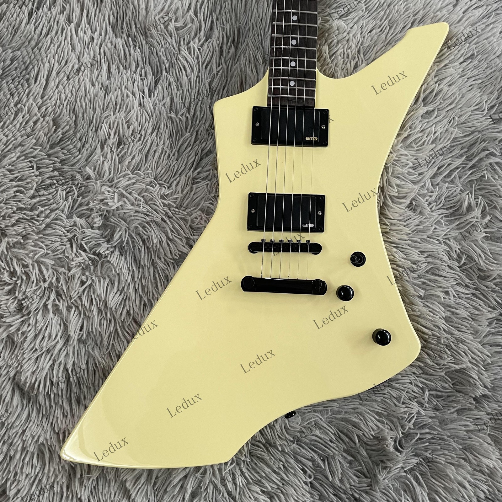 James Hetfield Snakebyte Electric Guitar 2EMG Pickup 6 Strings Nickel Part Cream