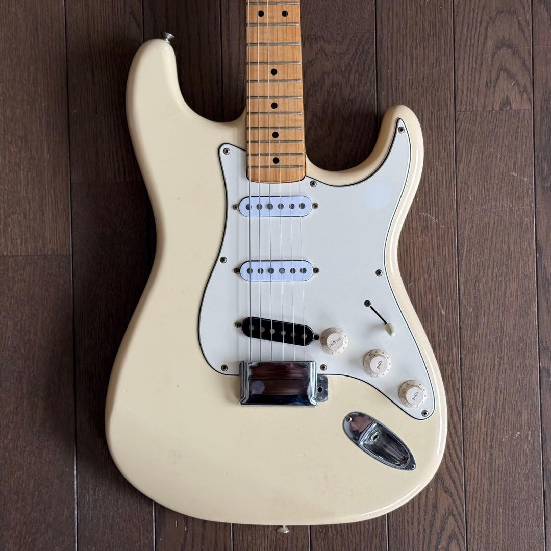 Greco SUPER SOUNDS SE500W White Manufactured in September 1976 from Japan