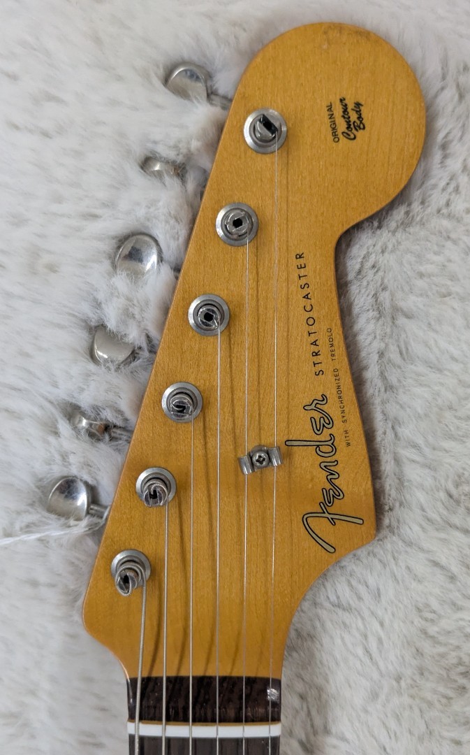 Fender Vintera II Road Worn ’60s Stratocaster Electric Guitar, Sonic Blue w/Case