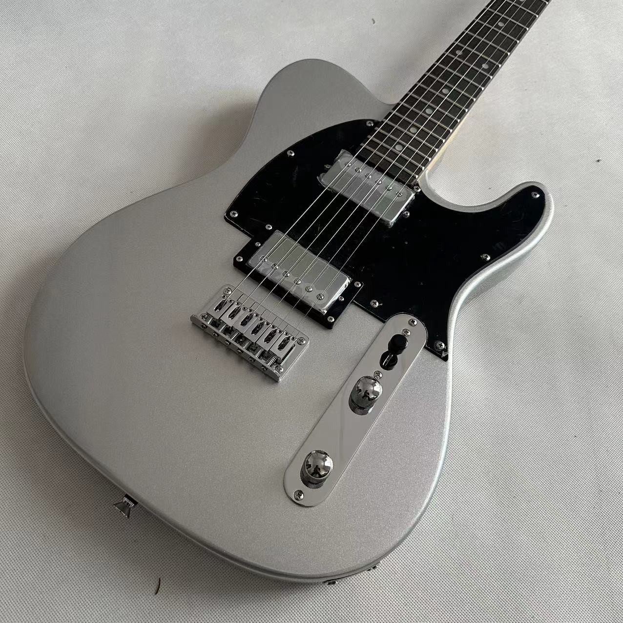 Silver powder white TL electric guitar, fixed bridge black protective plate,