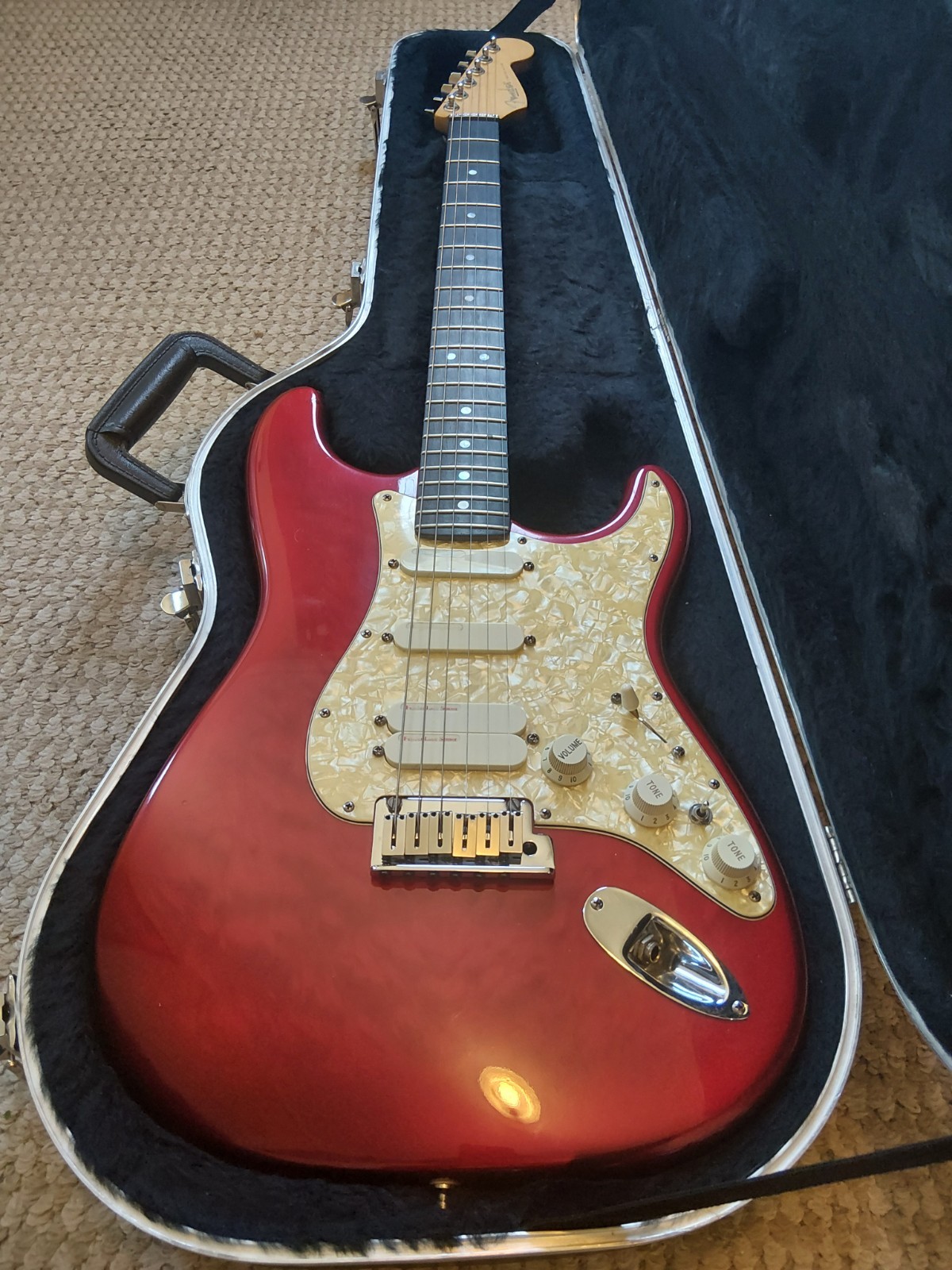 1997 Fender Stratocaster Ultra Crimson Quilted Maple Lace Sensors Schallers