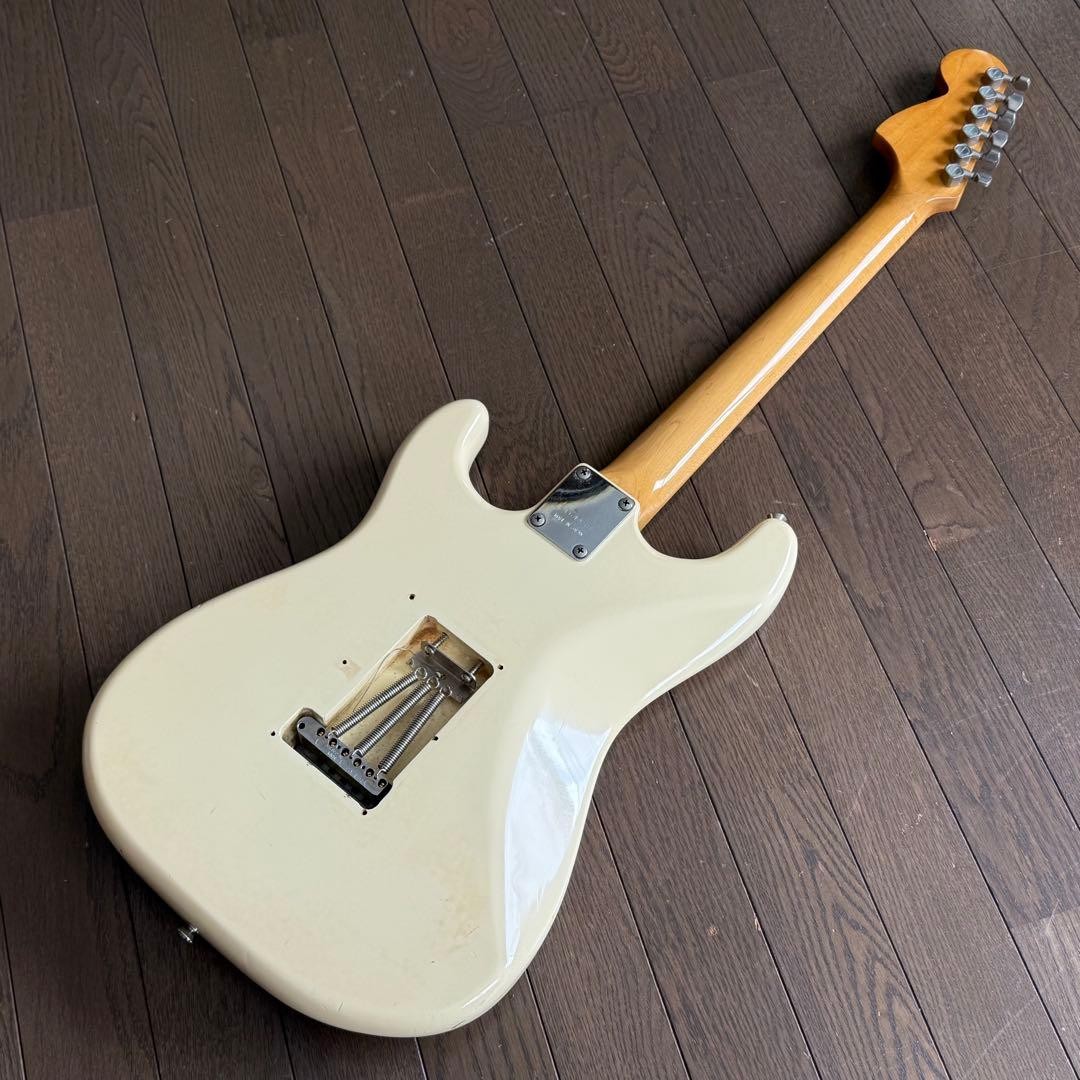 Greco SUPER SOUNDS SE500W White Manufactured in September 1976 from Japan