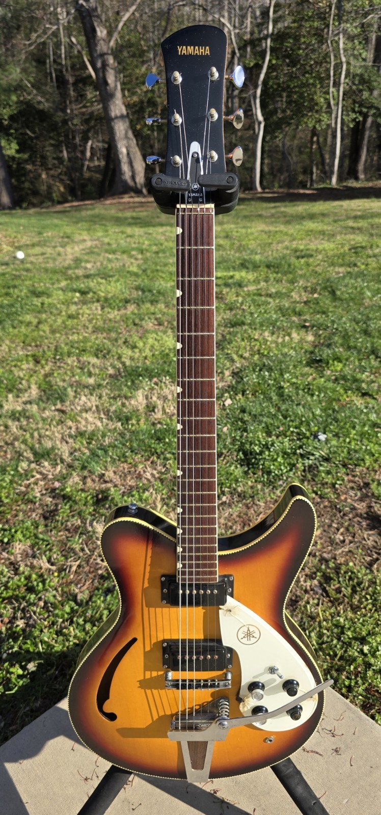 Yamaha SA15 Guitar Vintage Semi Hollow Electric