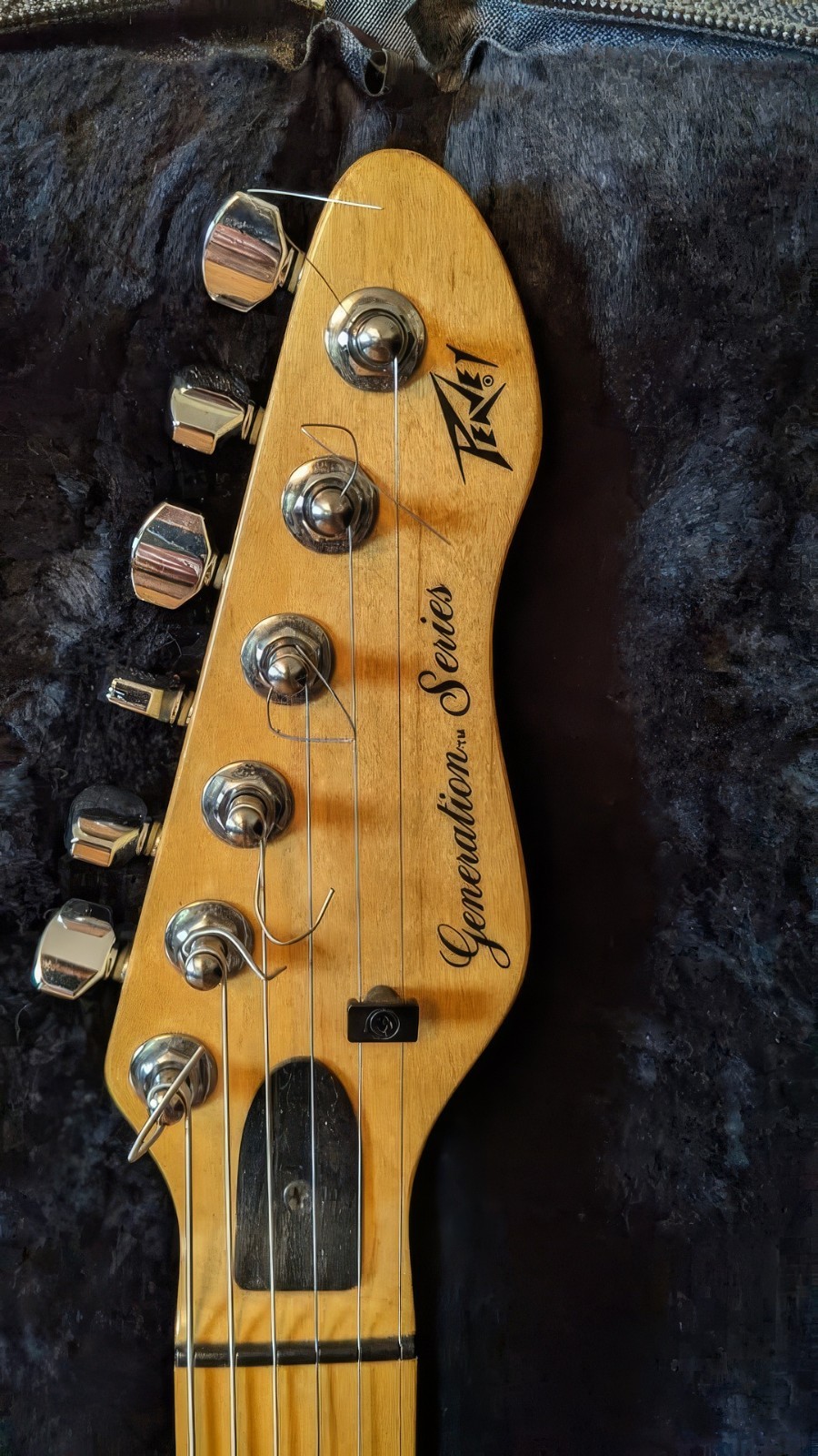 Peavey Generation S-3 1992 – Honeyburst