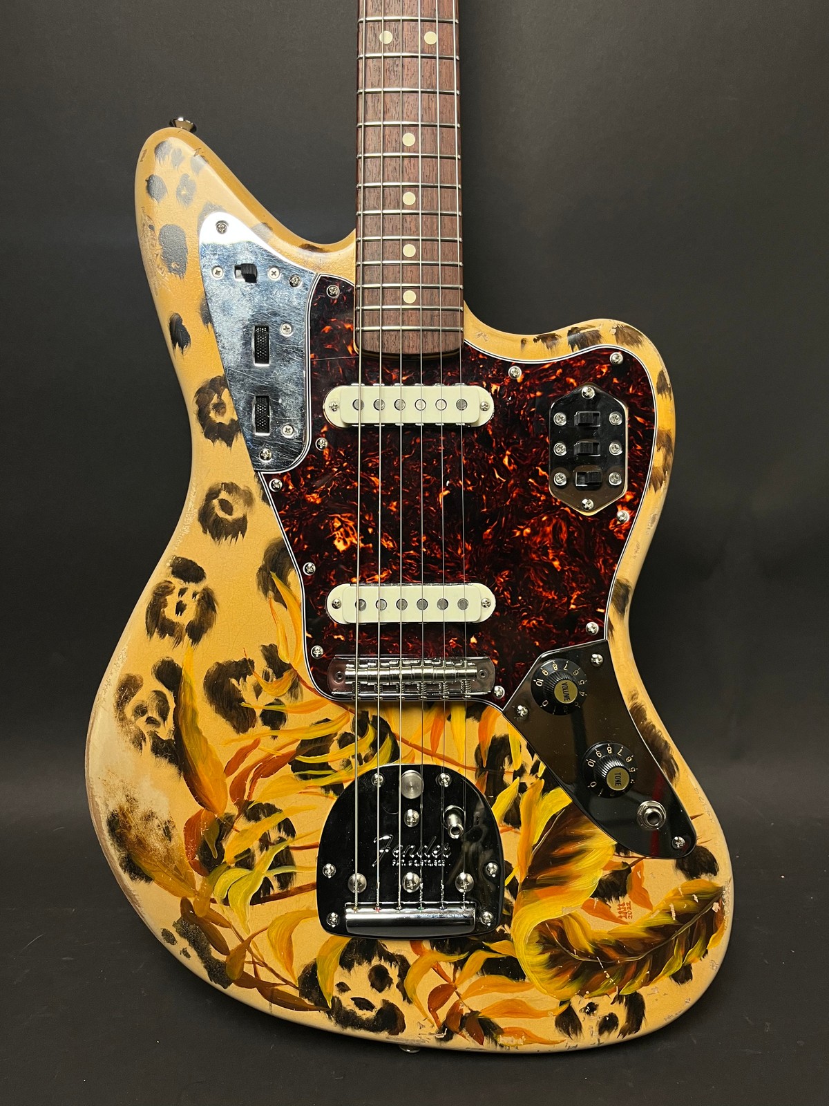 New Guardian Hand Painted Fender “Jaguar” w/HSC