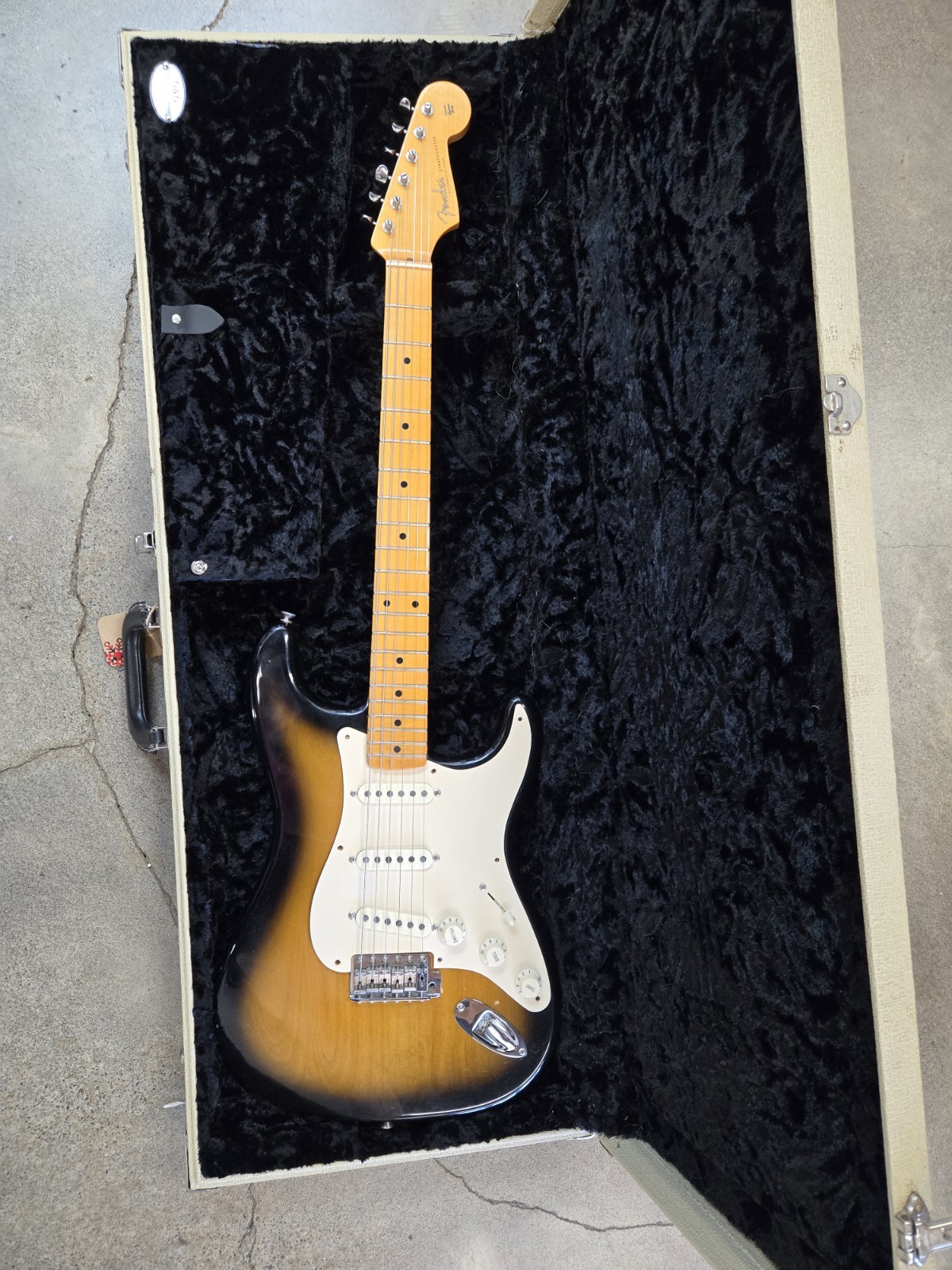 Fender Eric Johnson Stratocaster 2-Color Sunburst Maple Neck Electric Guitar