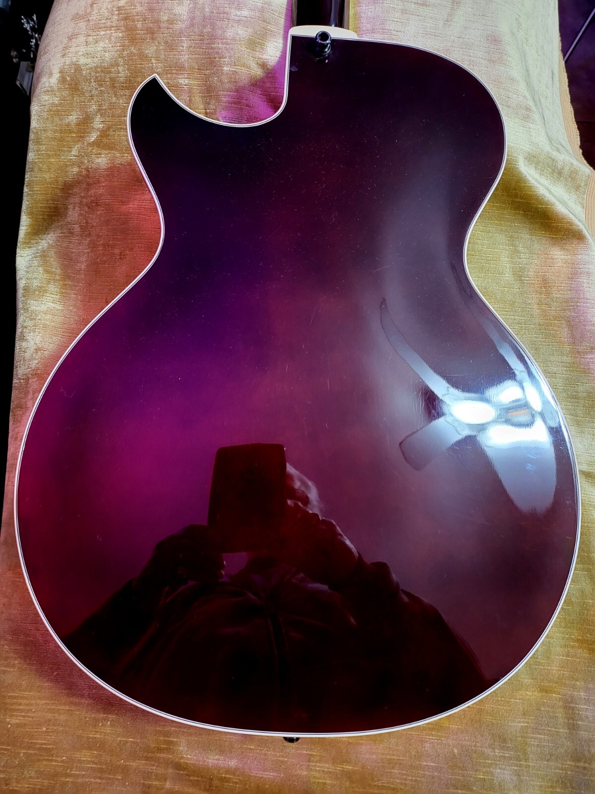 Benedetto Bambino Archtop Guitar signed
