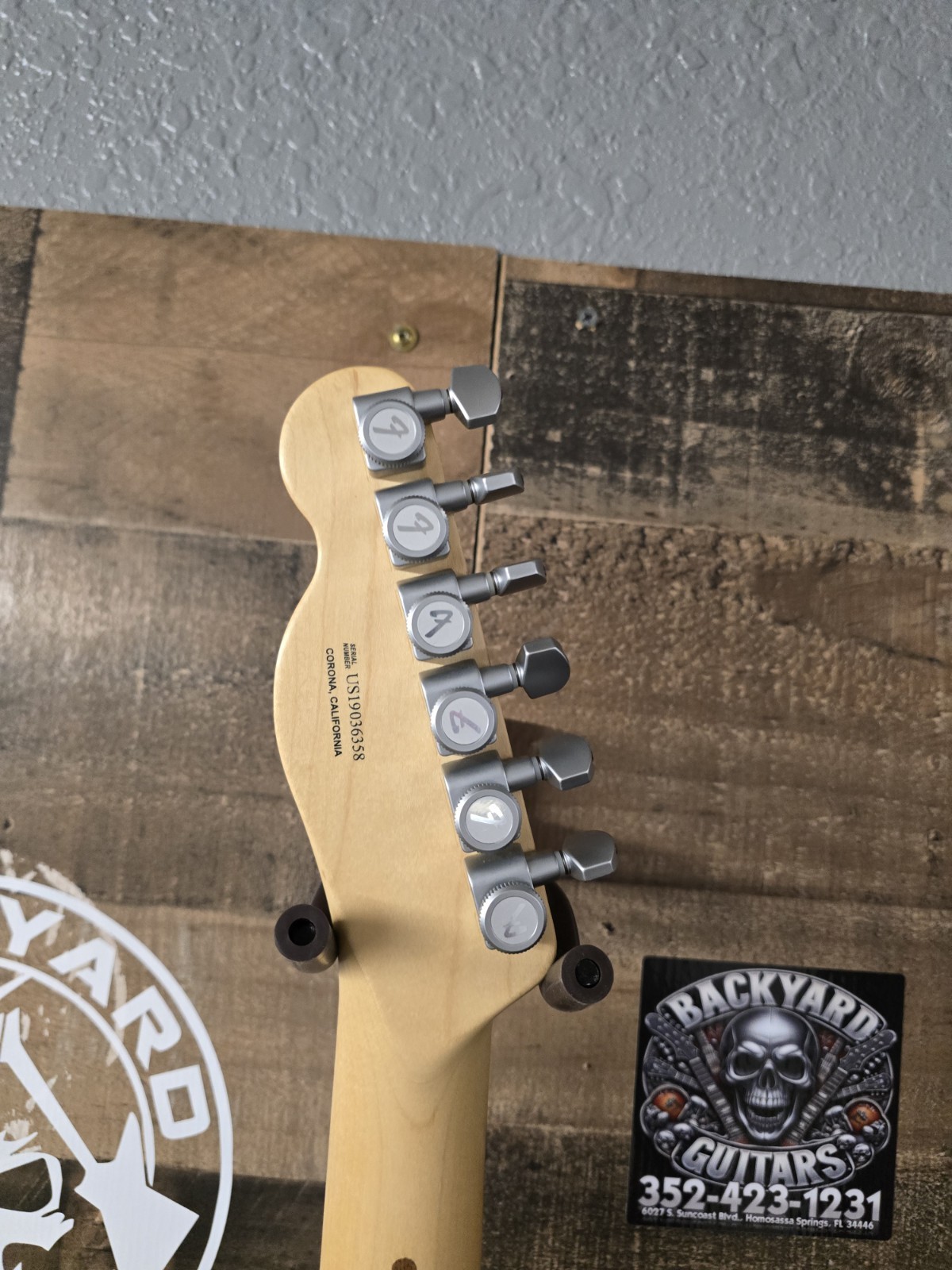 2019 Fender American Performer Telecaster HUM Satin Surf Green.