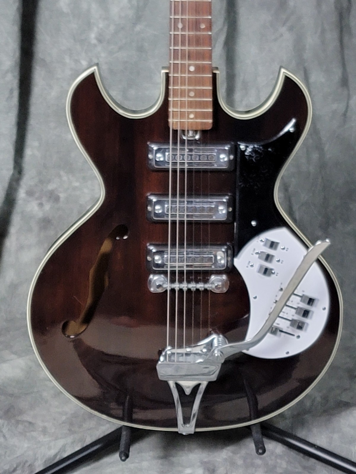 VINTAGE MOJO 1970-75 Kay/Teisco EP-93T Hollowbody 3 Pickup “Lera Lynn” Guitar!