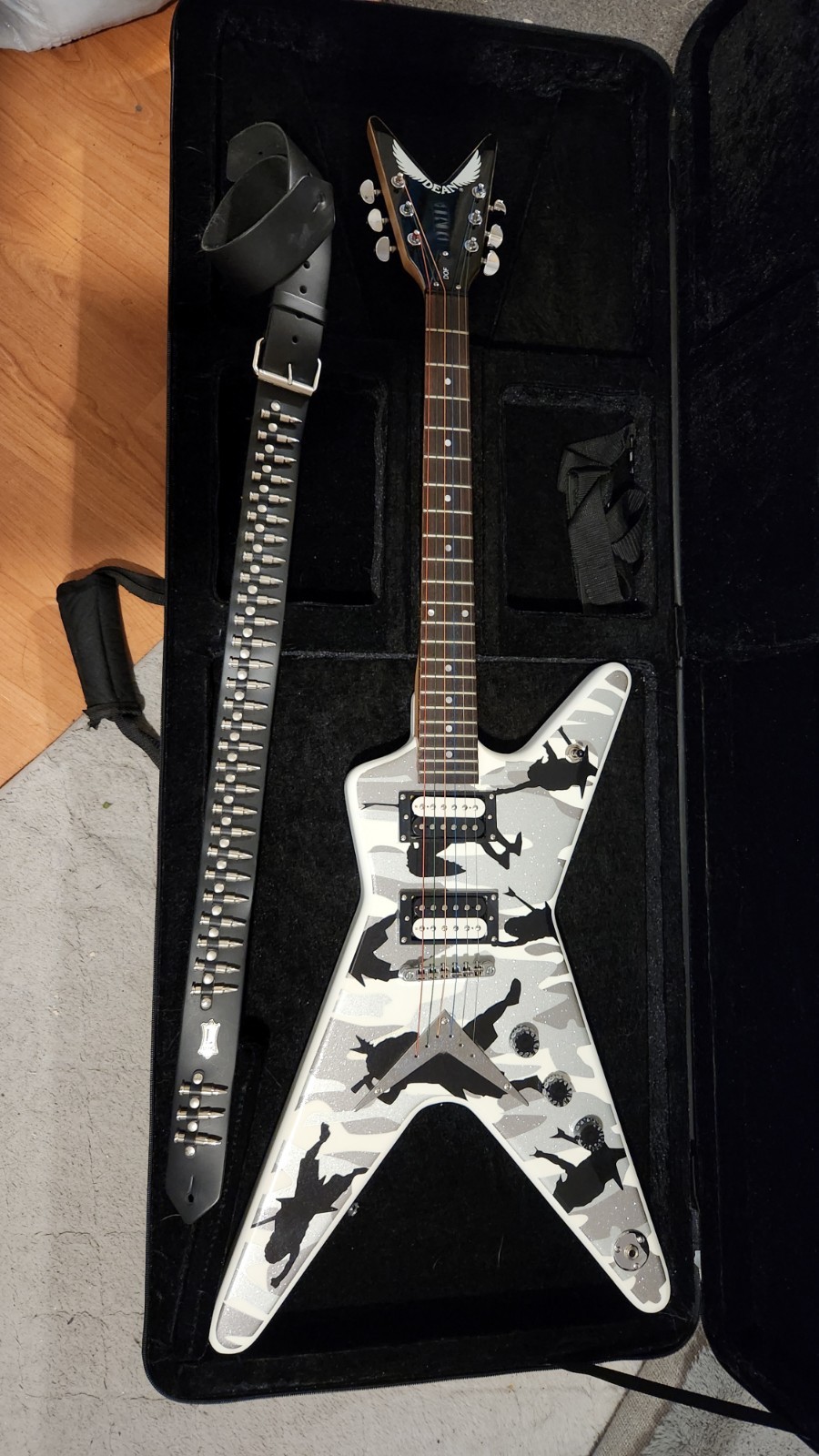 2007 Dean Dimebag Darrell Signature Dime-O-Flage ML Dime Pantera guitar